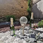 Apartamento Le De La Cathédrale - Calme - Jardin - Wifi
