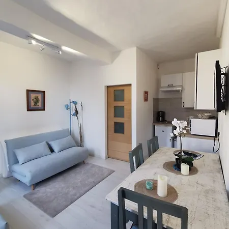 Le De La Cathedrale - Calme - Jardin - Wifi * 트루아